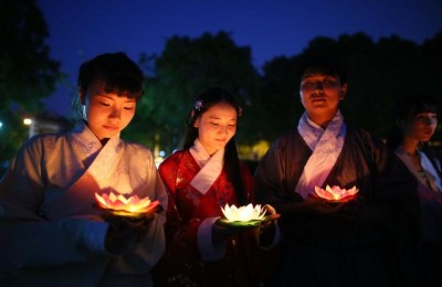 中元节最大禁忌是什么(中元节最大禁忌是什么 百鬼夜行)