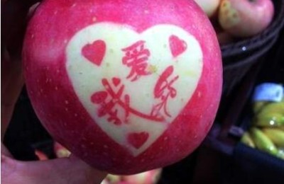 关于圣诞节的祝福语(关于圣诞节的祝福语英语)