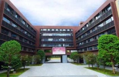 深圳哪个国际学校好(深圳哪个国际学校好 博纳学校)