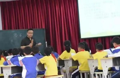 师德标兵先进事迹材料(师德标兵先进事迹材料2000字)