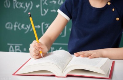 不考数学的研究生专业(不考数学的研究生专业哪个比较好)