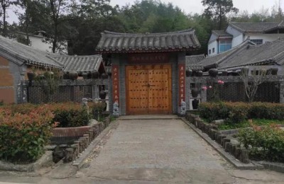 我和嫦娥过一天(我和嫦娥过一天的作文400字四年级)