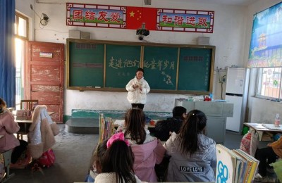 走进他们的童年岁月(走进他们的童年岁月口语交际)