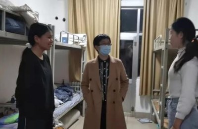 优秀党员教师先进事迹材料(优秀党员教师先进事迹材料300字)