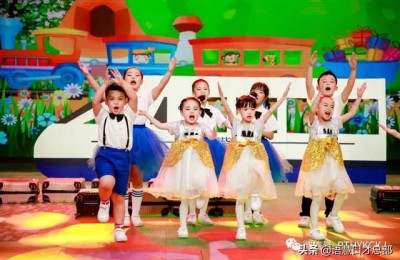 搞笑音乐剧剧本(搞笑音乐剧剧本9人)