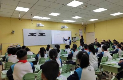 教师简介(教师简介模板100字)