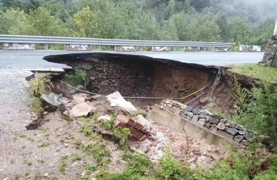 西安山洪泥石流亲历者：与死亡擦肩而过